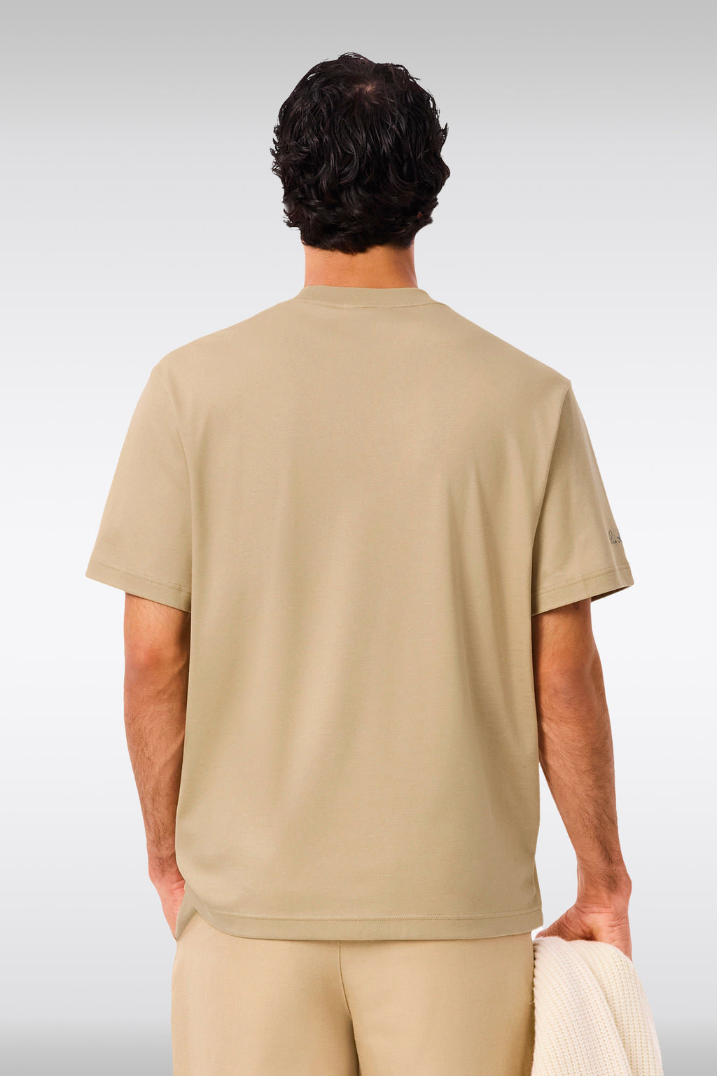 alt-image__T-shirt-in-cotone-beige-con-logo-al-petto-tono-su-tono