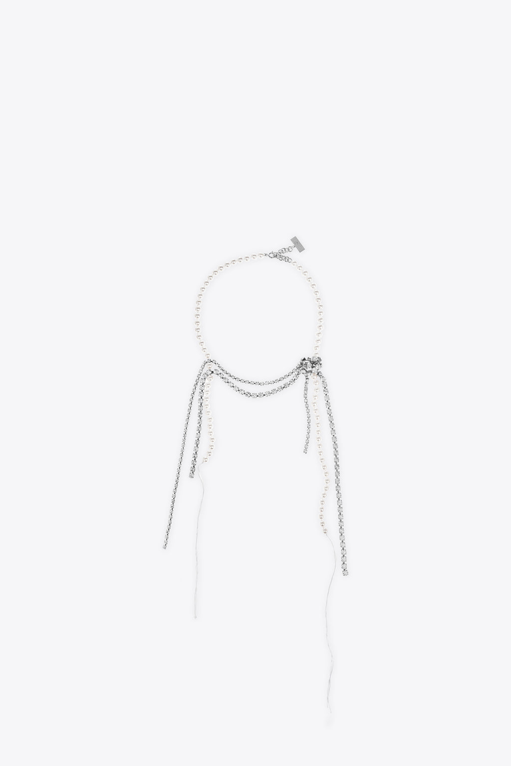 alt-image__Collana-in-perle-con-pendenti-in-strass