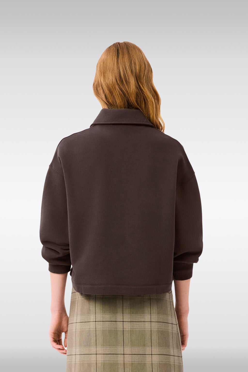 alt-image__Felpa-in-cotone-marrone-con-collo-a-polo