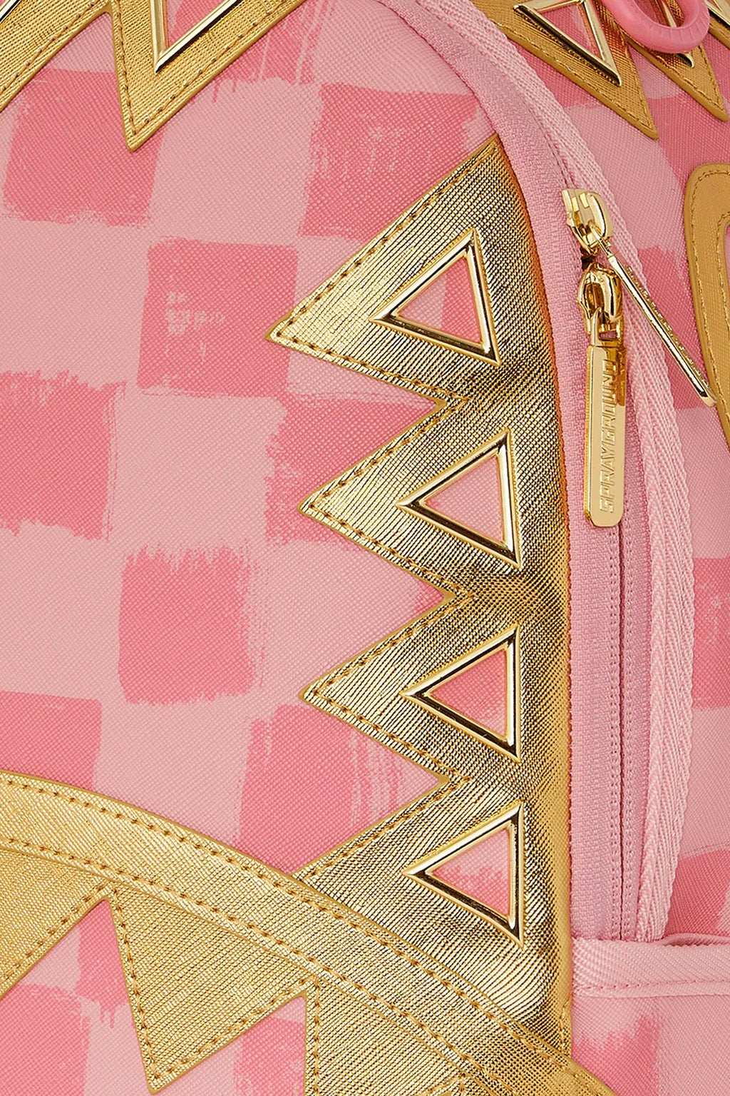 alt-image__Zaino-in-pvc-rosa-a-scacchi-con-dettagli-oro---Ai-Pink-Smudge-Dlxsf-Backpack