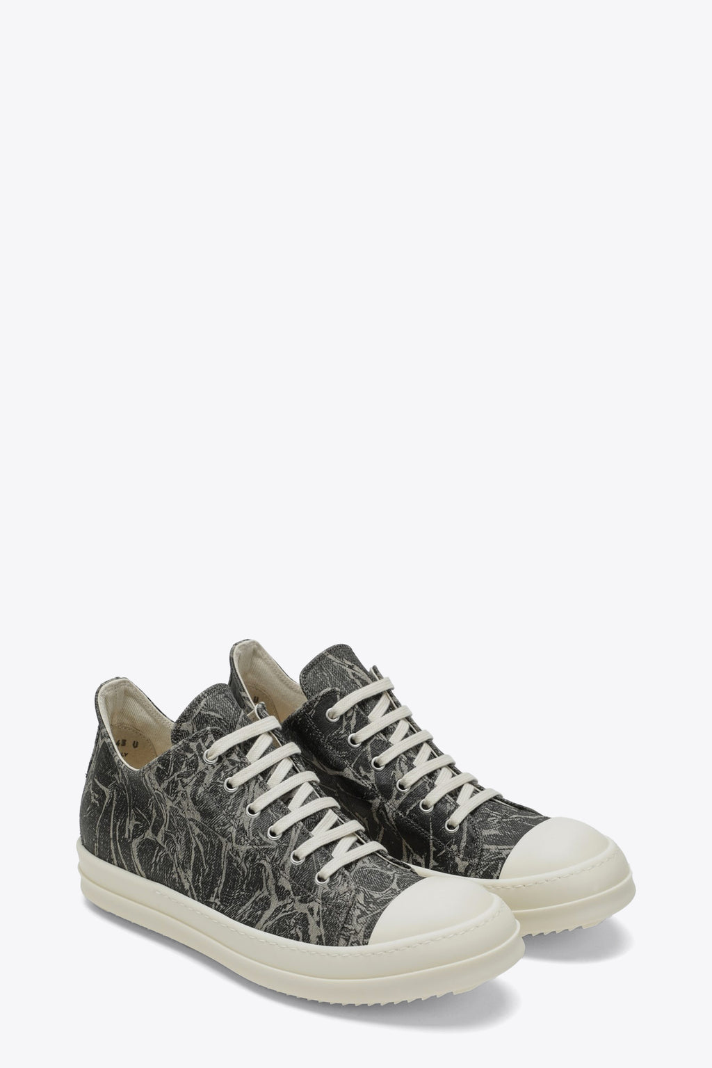 alt-image__Sneaker-bassa-nera-in-denim-cerato-con-lacci---Low-Sneaks