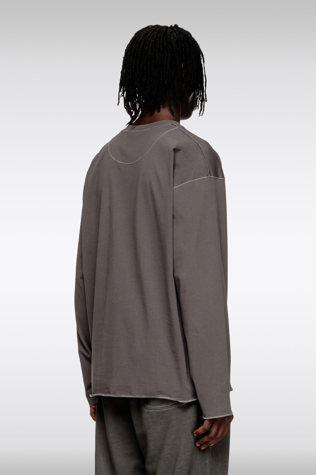 alt-image__T-shirt-grigia-in-cotone-con-maniche-lunghe-e-cuciture-a-vista---T-Crahor-Boxt-Ls-T1