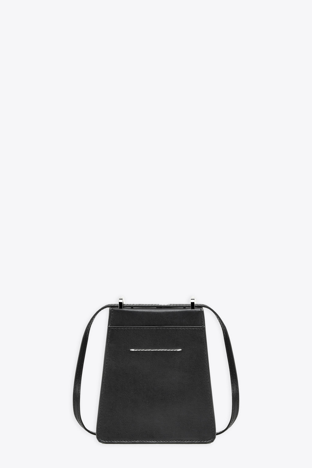 alt-image__Borsa-rigida-in-pelle-nera-con-logo-numerico-in-metallo