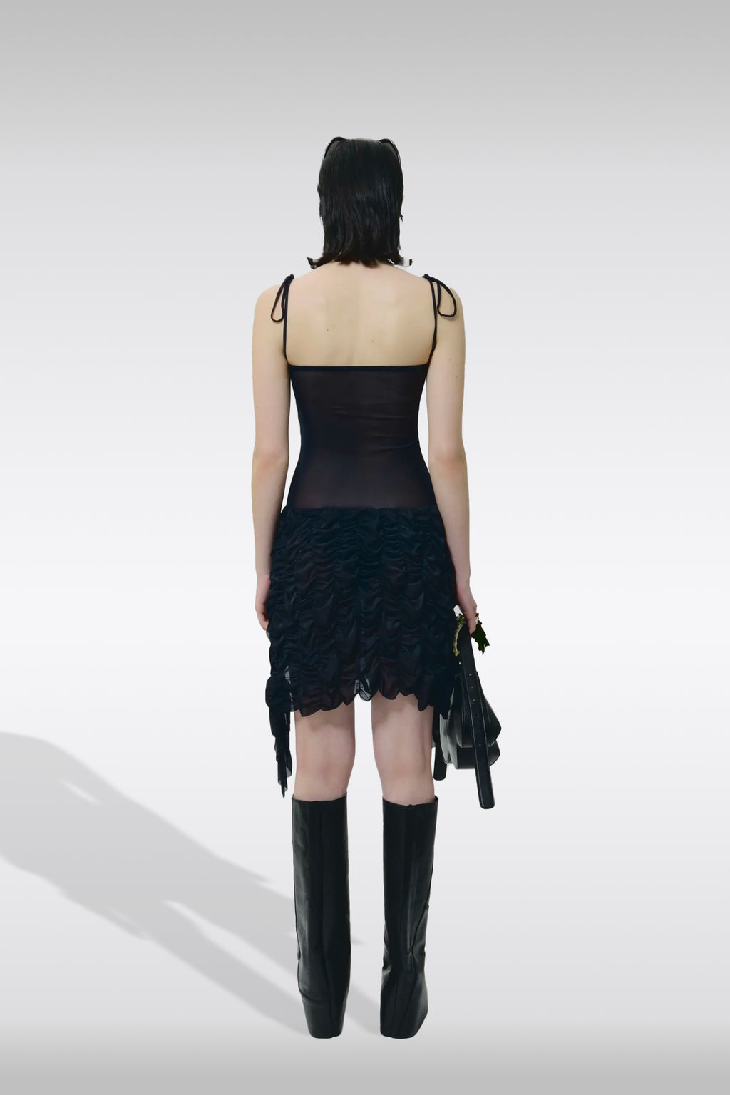 alt-image__Abito-nero-corto-in-mesh-con-gonna-goffrata---Smock-Mini-Dress