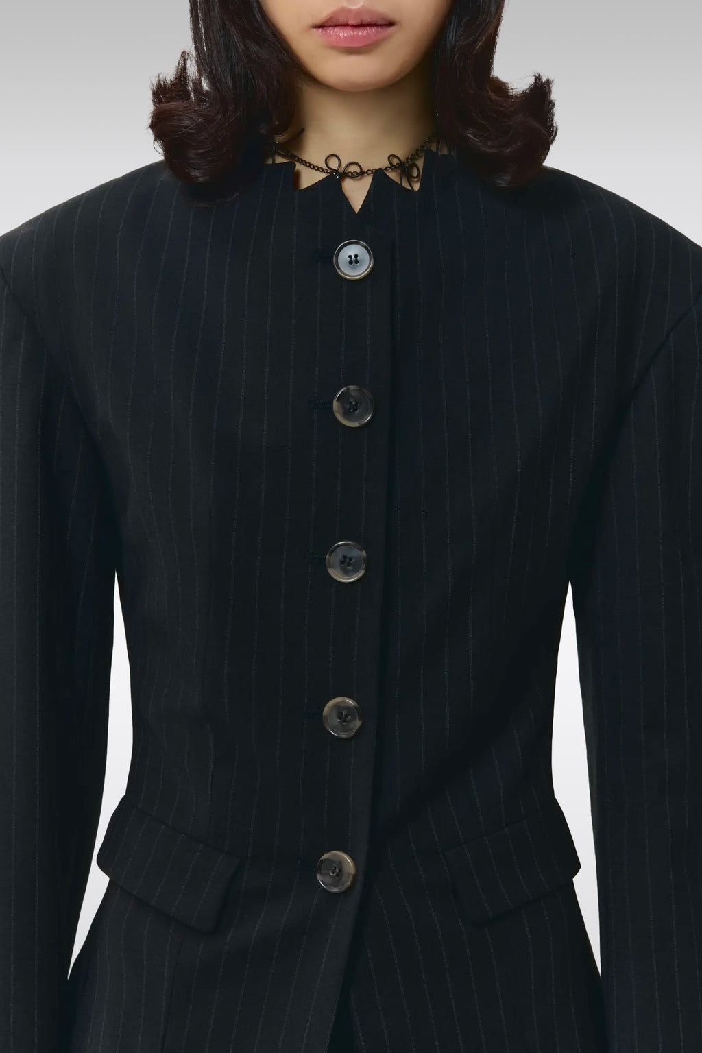 alt-image__Giacca-in-fresco-lana-nero-gessato-con-spalline---Waisted-Blazer