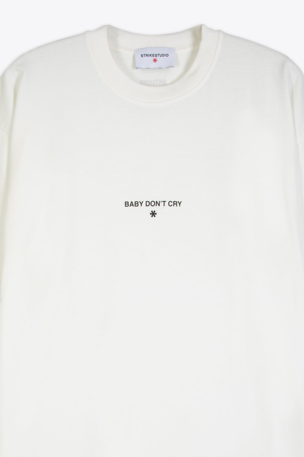 alt-image__T-shirt-bianca-boxy-fit-con-slogan-al-petto---Baby-Front-Tee