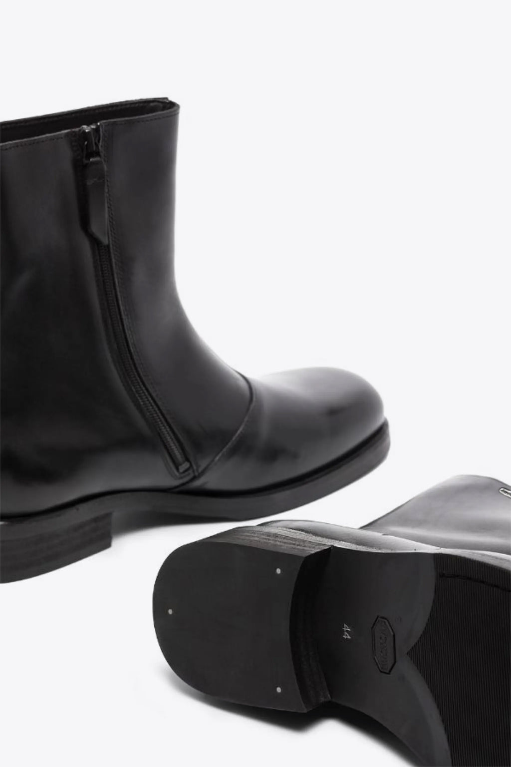 alt-image__Stivaletto-nero-in-pelle-con-punta-squadrata---Camion-Boot