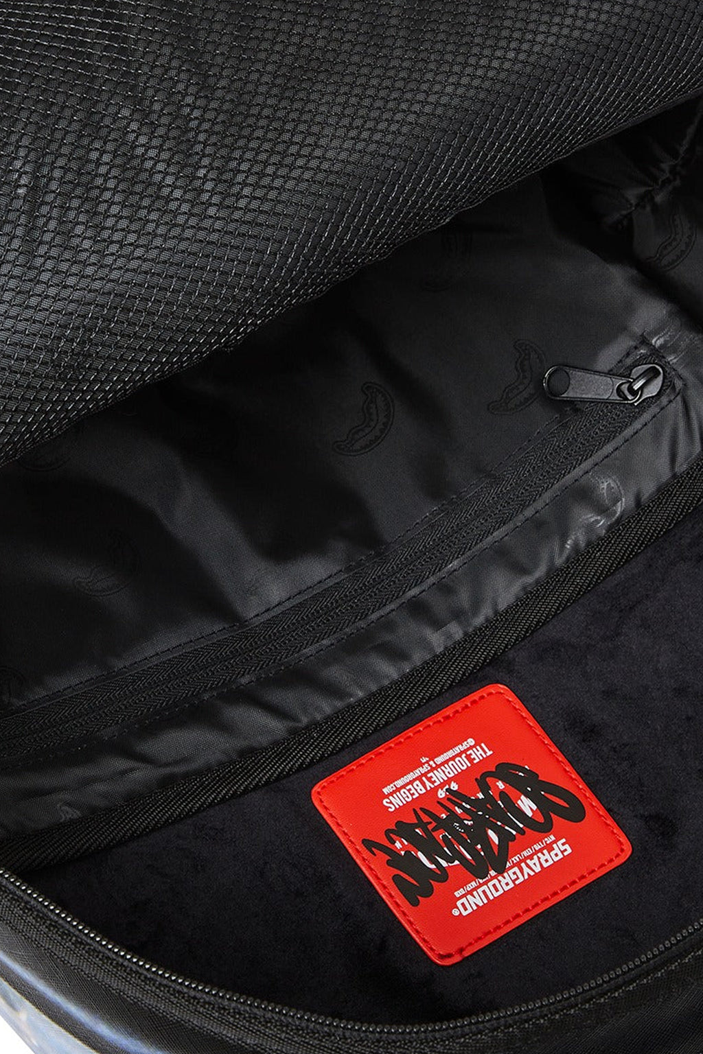 alt-image__Zaino-nero-in-pvc-con-stampa-Scarface---Scar-Face-Paint-Dlxsv-Backpack