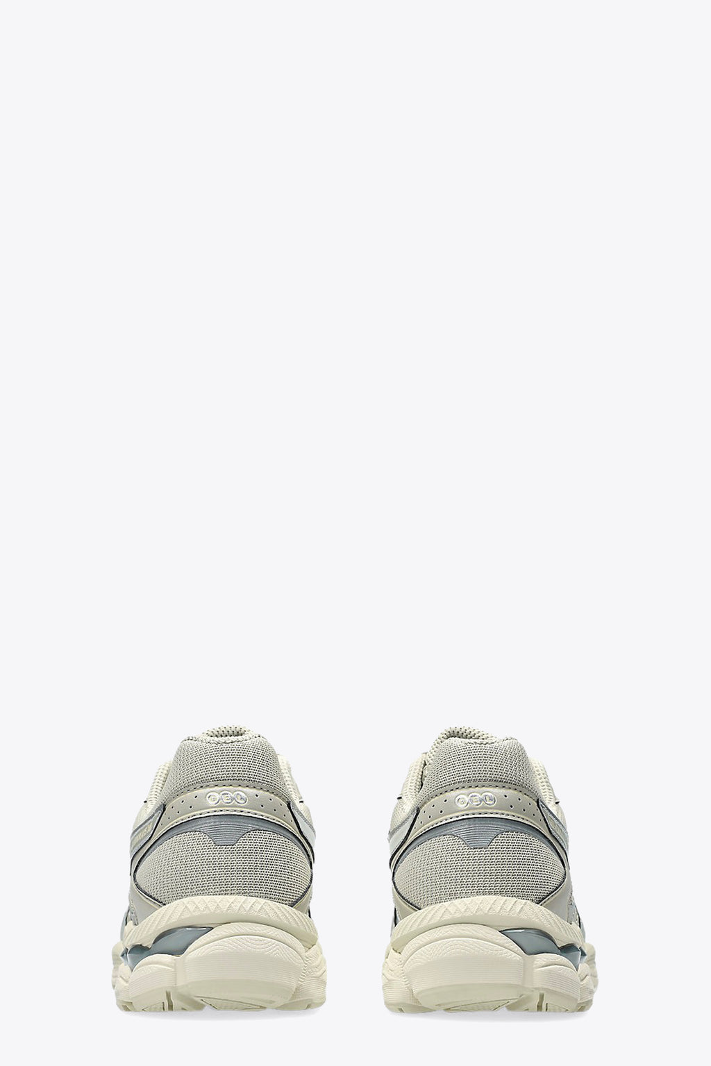 alt-image__Sneaker-bassa-in-mesh-verde-chiaro---Asics-Gel-Cumulus-16