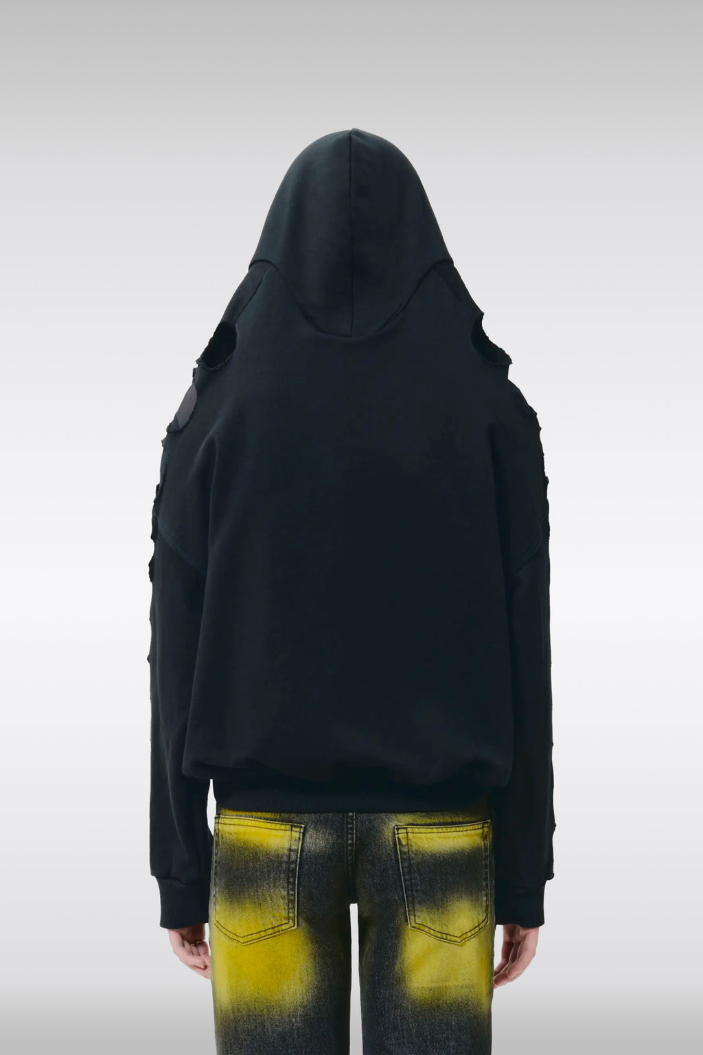 alt-image__Felpa-nera-unisex-con-cappuccio-e-zip-e-con-dettaglio-cut-out---Cut-out-Hoodie