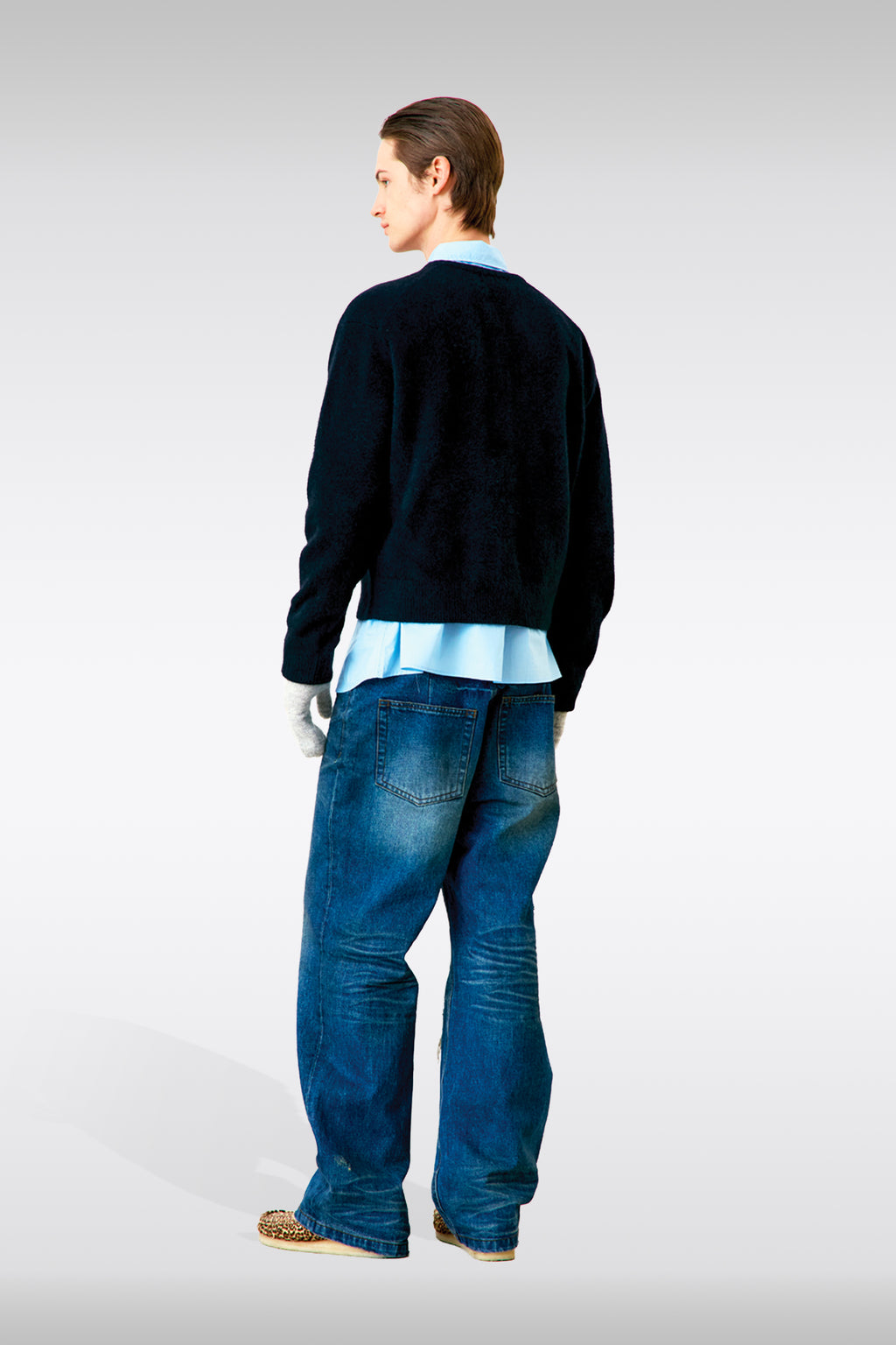 alt-image__Jeans-5-tasche-in-denim-blu-scuro-sabbiato---
Semi-Flare-Embossed-Dirty-Washed-Jeans