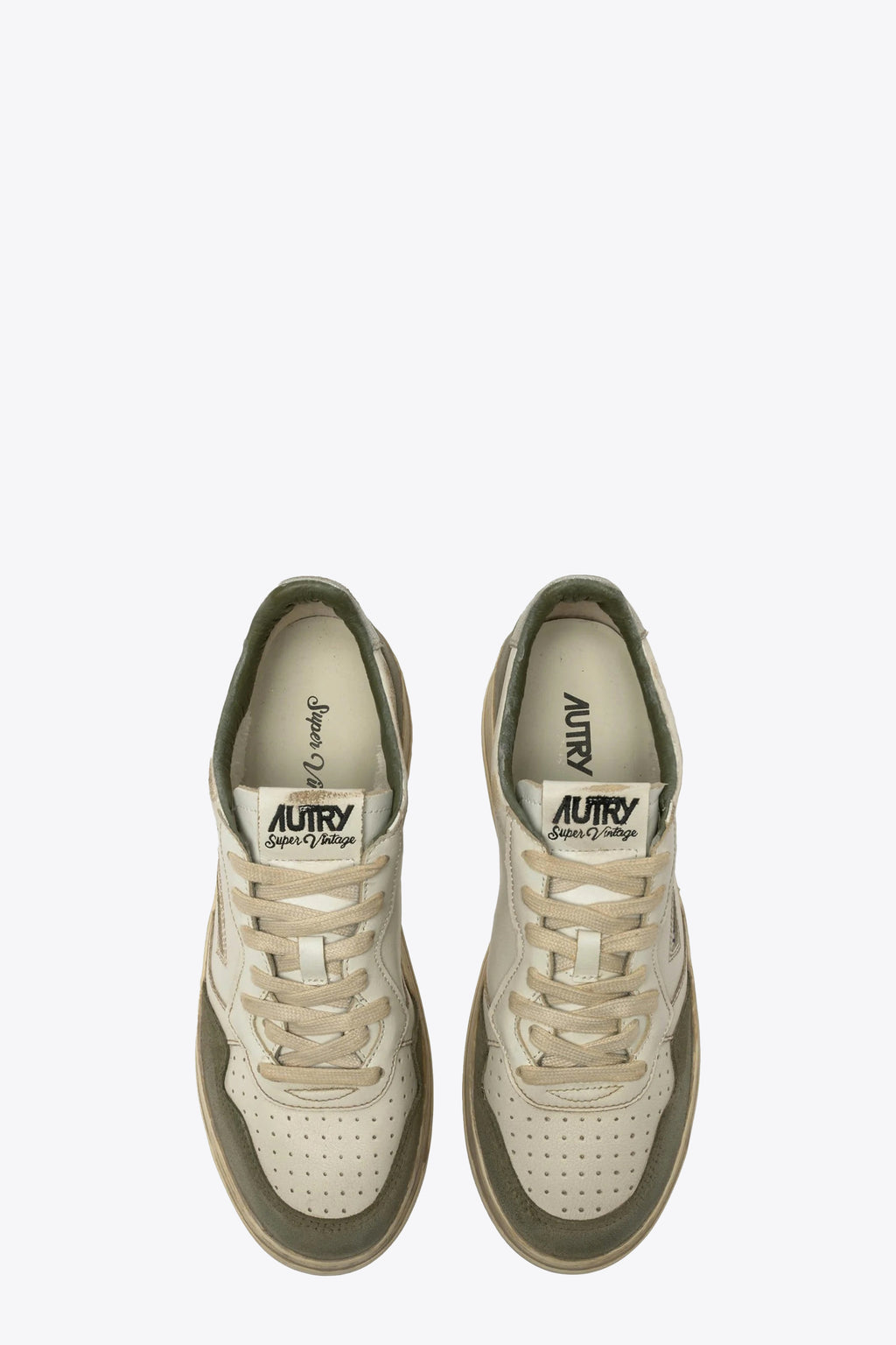 alt-image__Sneaker-bassa-in-pelle-invecchiata-bianca-con-suede-verde-e-tab-argento---Super-Vintage-Low