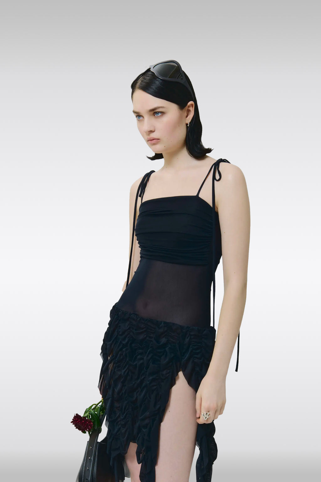 alt-image__Abito-nero-corto-in-mesh-con-gonna-goffrata---Smock-Mini-Dress