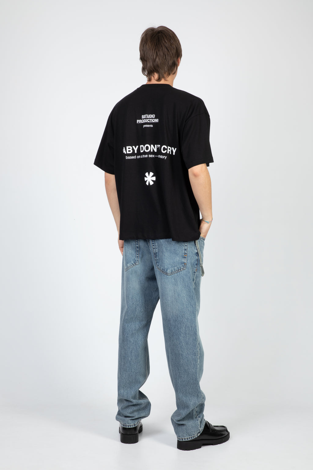 alt-image__T-shirt-nera-in-cotone-boxy-fit-con-stampa-sul-retro---Baby-Retro-Tee
