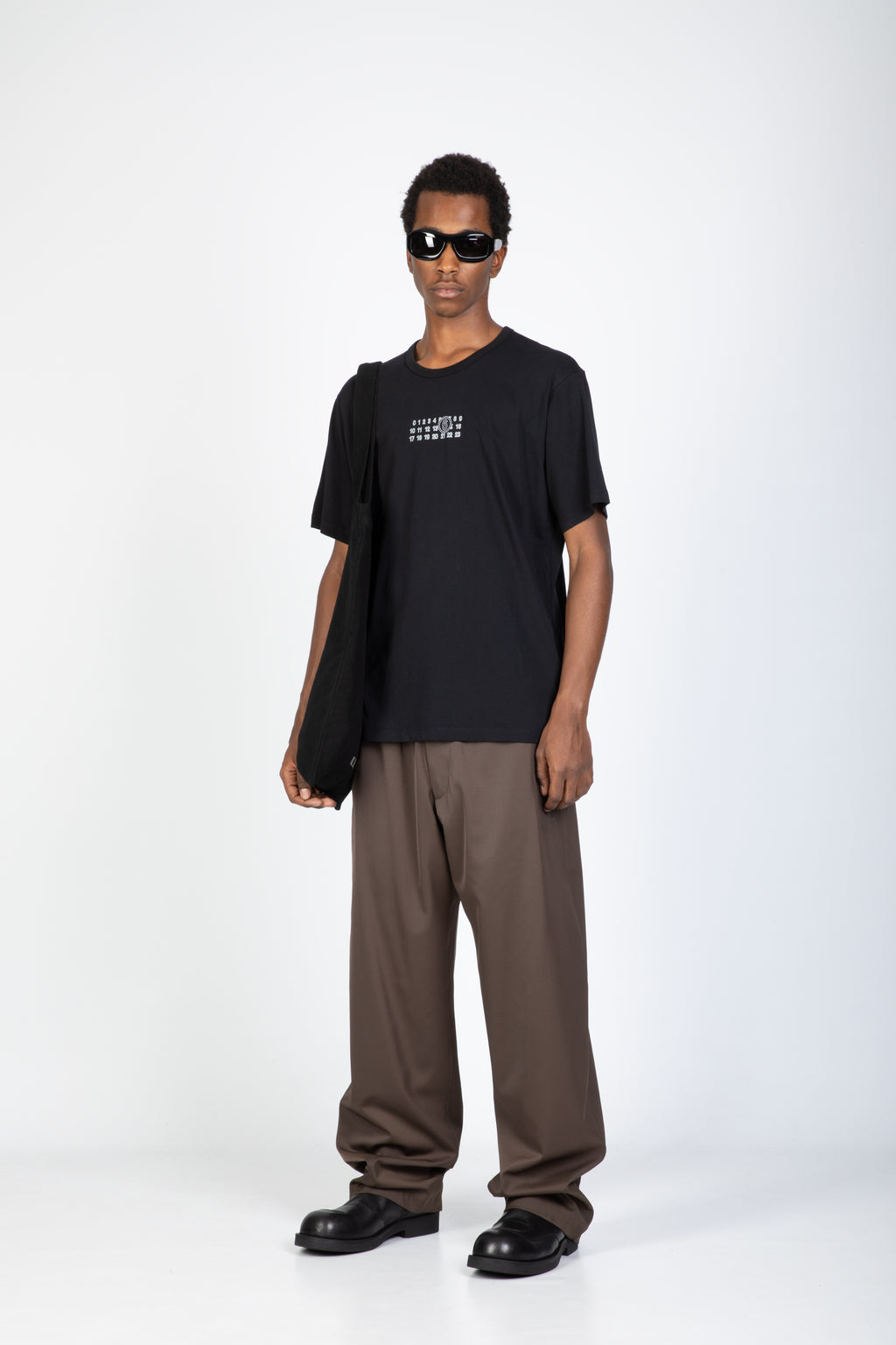 alt-image__Black-cotton-t-shirt-with-numeric-logo-print