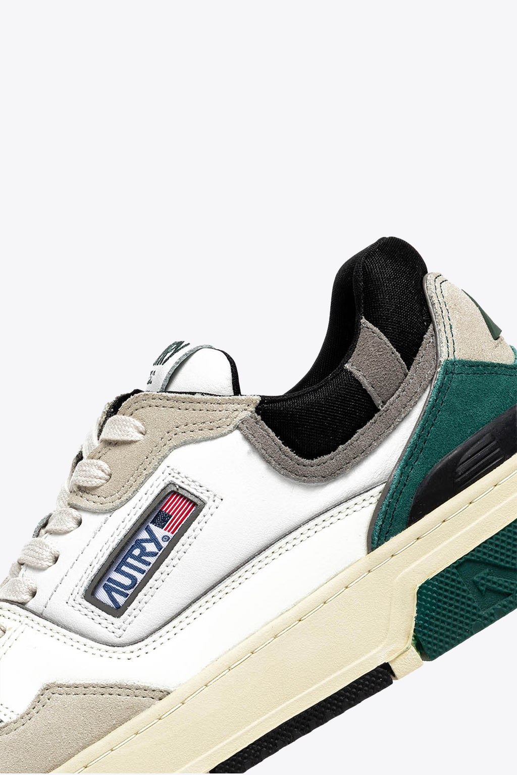 alt-image__Sneaker-bassa-in-pelle-bianca-con-dettagli-multicolor-in-suede---CLC-Low