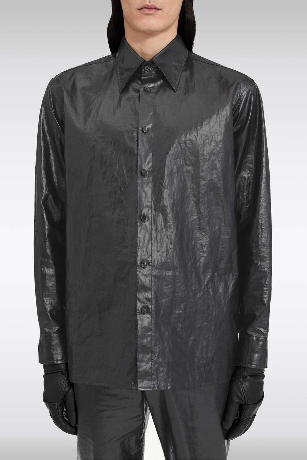 alt-image__Camicia-nera-in-lino-cerato-con-maniche-lunghe