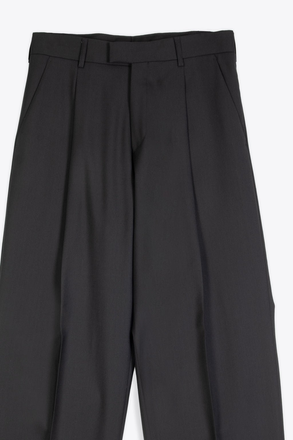 alt-image__FONDO-27-CM--Nero