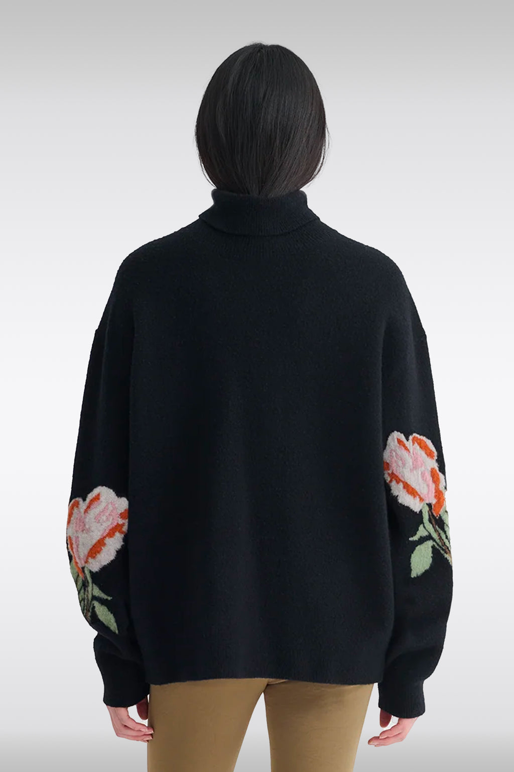 alt-image__Black-wool-turtleneck-sweater-with-roses-intarsia---Frannie-