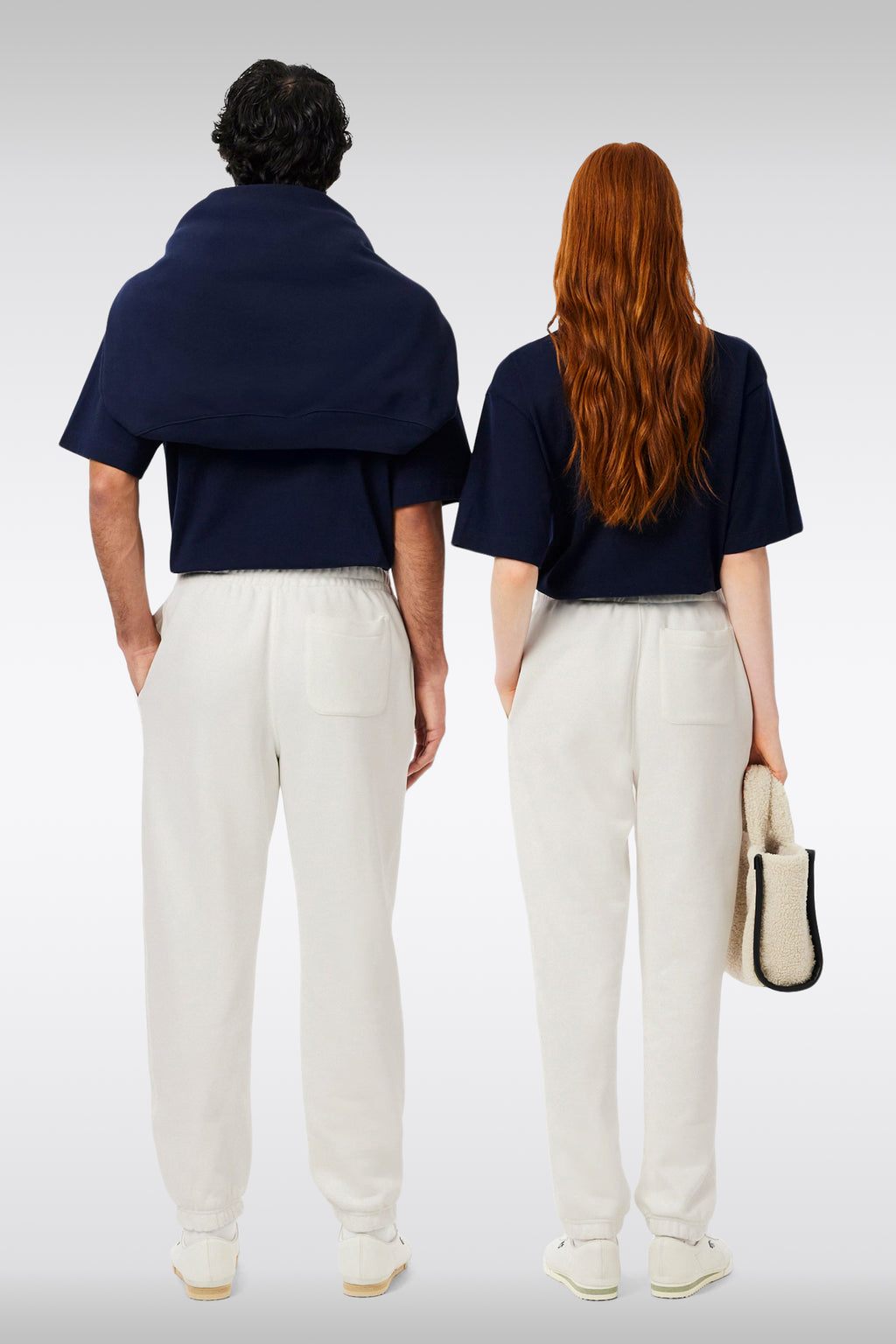 alt-image__Pantalone-bianco-in-felpa-con-logo-tono-su-tono