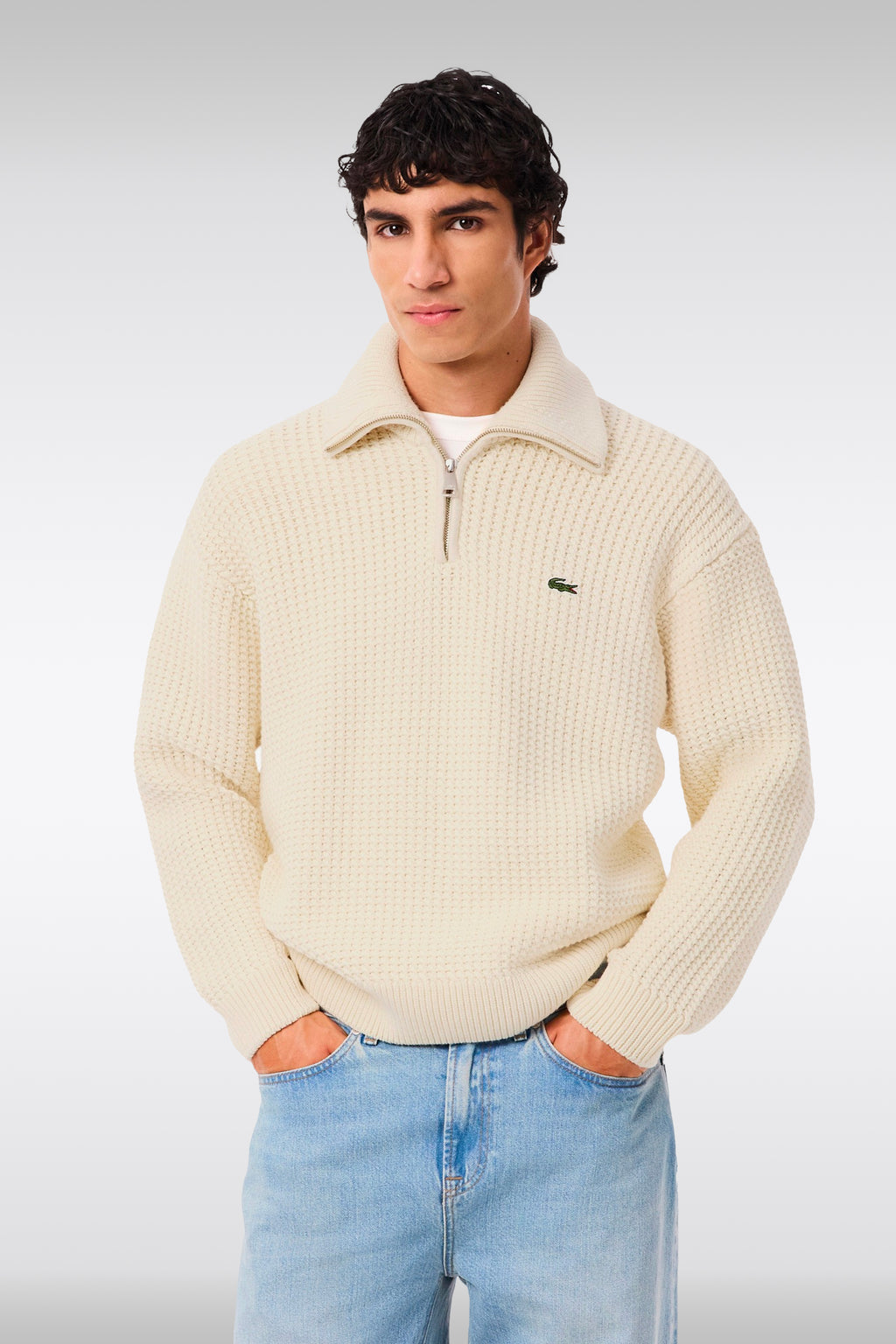 alt-image__Pullover-in-lana-panna-con-zip-al-collo