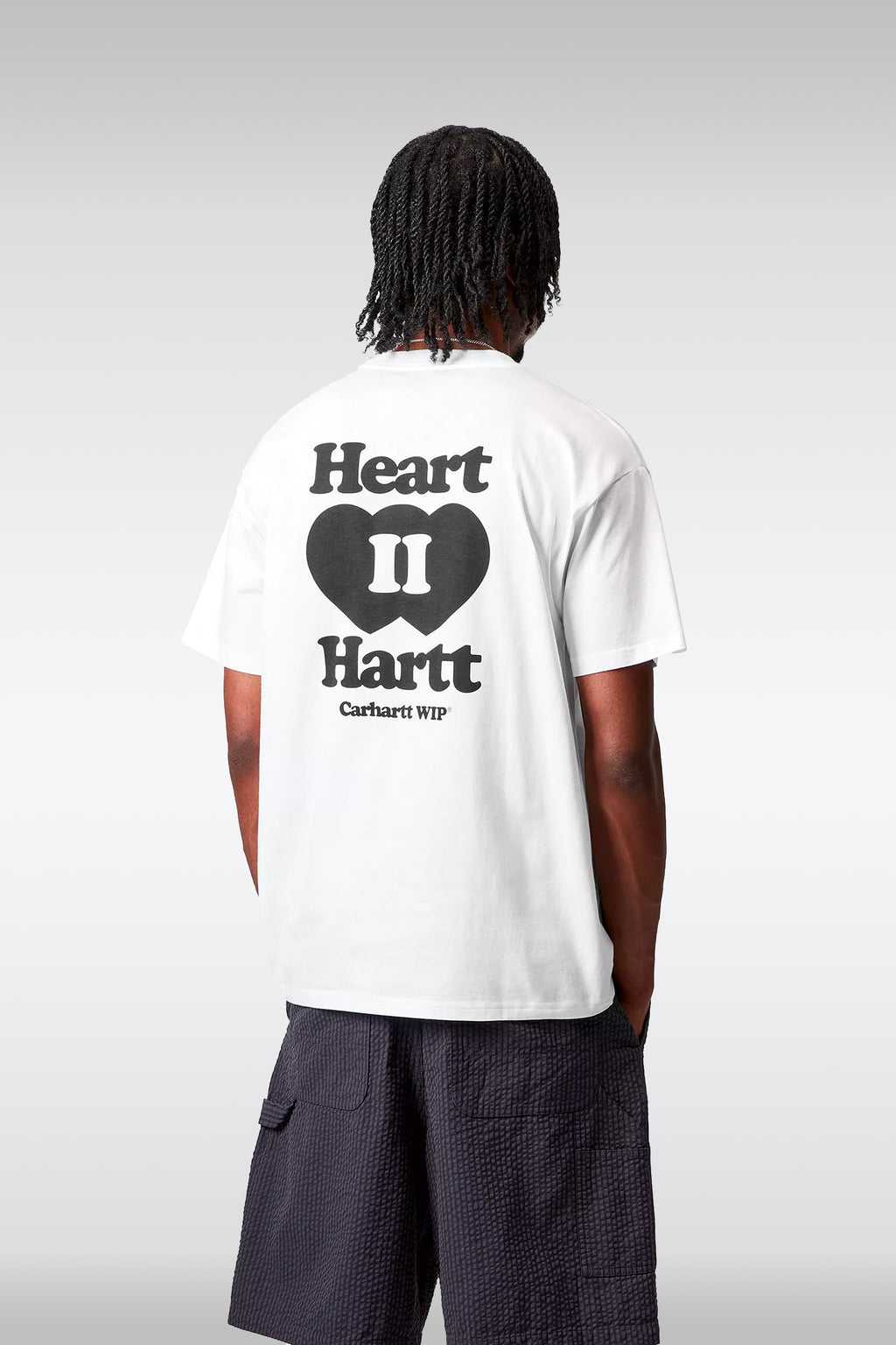 alt-image__T-shirt-bianca-in-cotone-con-patch-cuore-al-petto---S/S-Heart-II-Hartt-T-Shirt