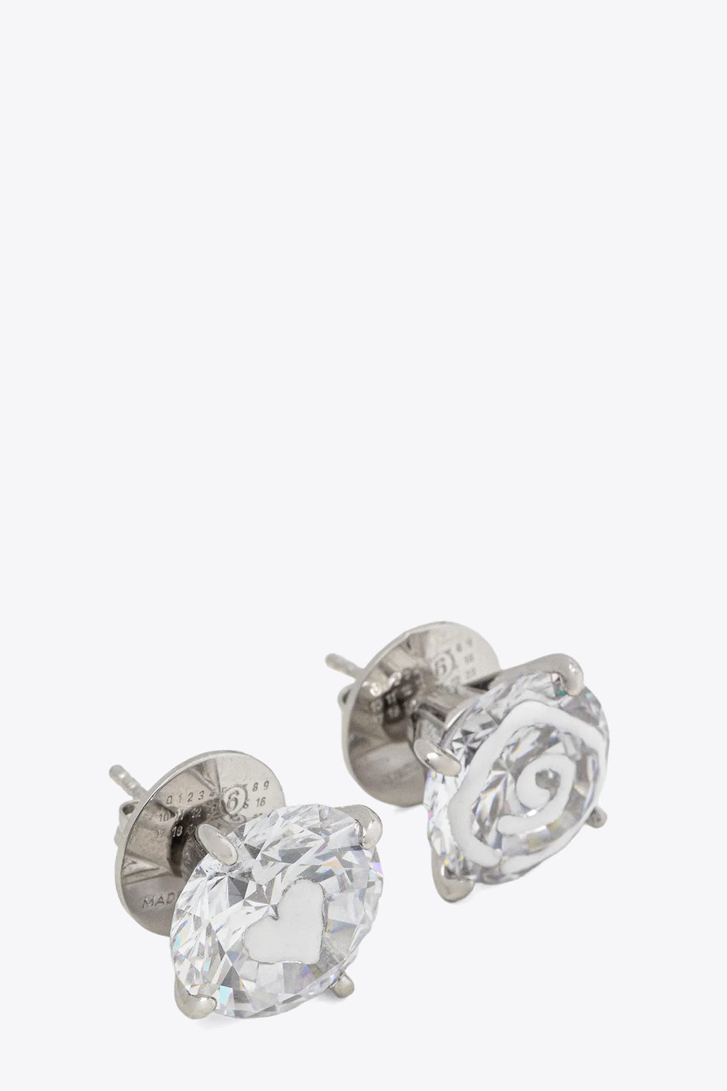 alt-image__Orecchini-con-strass-e-logo-numerico-6