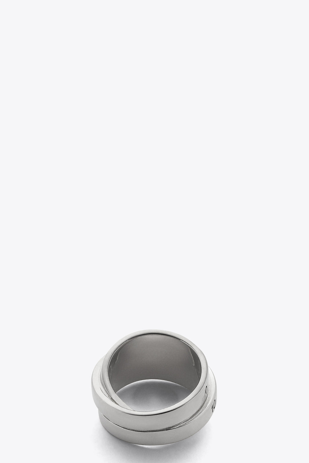 alt-image__Anello-a-tre-fasce-in-ottone-argento-con-logo-inciso