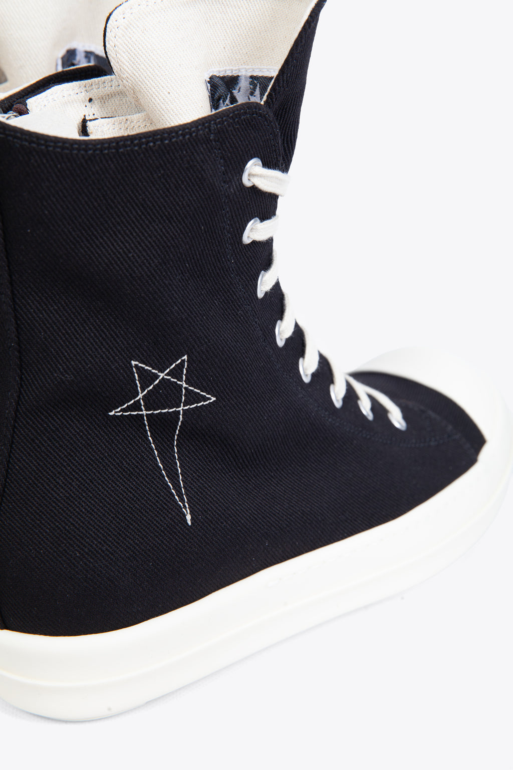 alt-image__Sneaker-alta-in-denim-nero-con-ricamo-pentagram---Sneaks