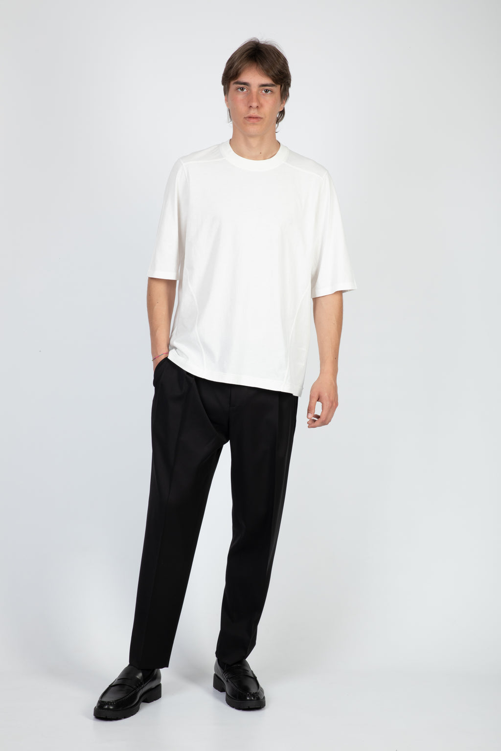 alt-image__Black-tailored-pant-with-double-pleat---Arnos