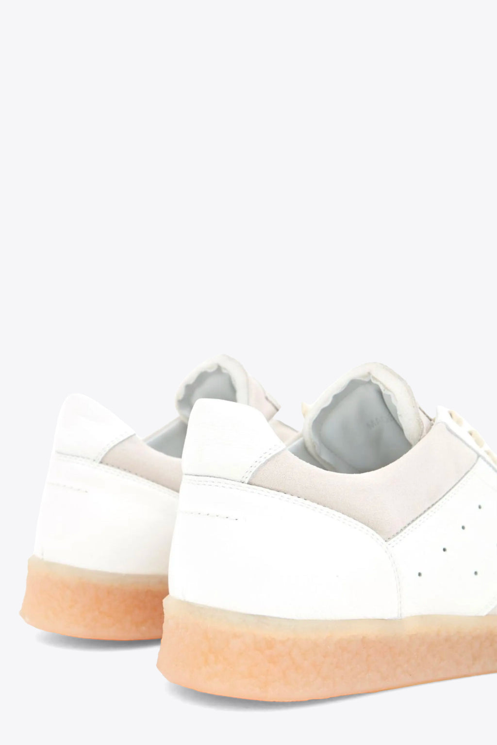 alt-image__Sneakers-6-court-in-pelle-bianca-con-inserti-in-suede