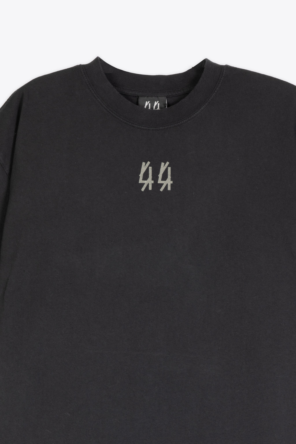 alt-image__T-shirt-nera-con-stampa-e-patchwork-sul-retro---Horror-Sorrow-Tee