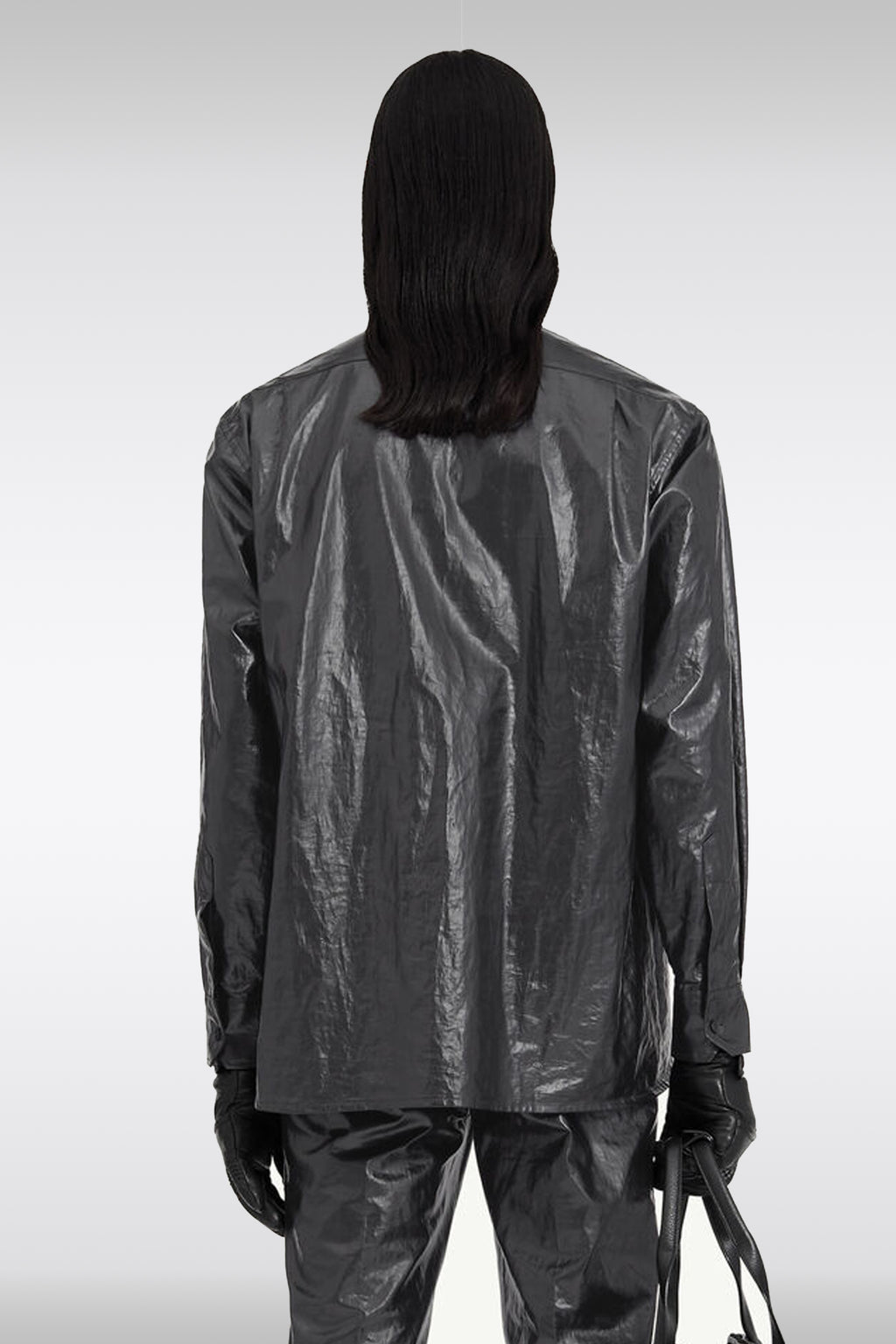 alt-image__Camicia-nera-in-lino-cerato-con-maniche-lunghe