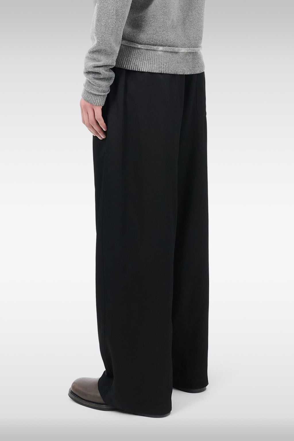 alt-image__LEISURE-TROUSER-Nero