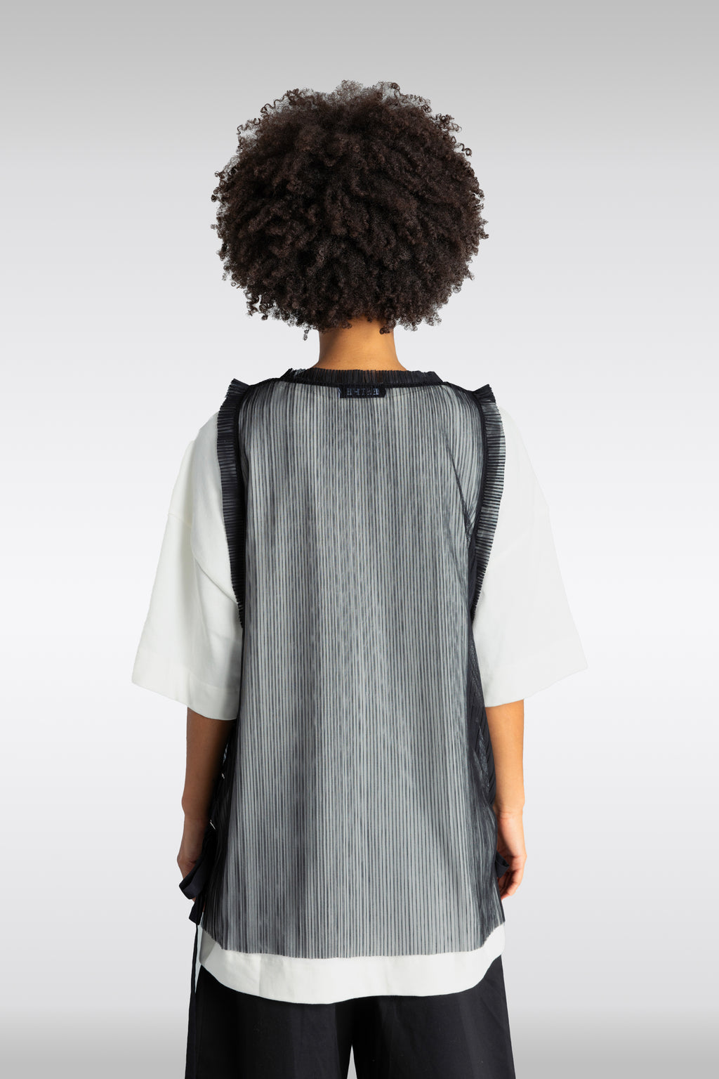 alt-image__OVERSIZED-PLEATED-VEST-WITH-BOWS-Nero