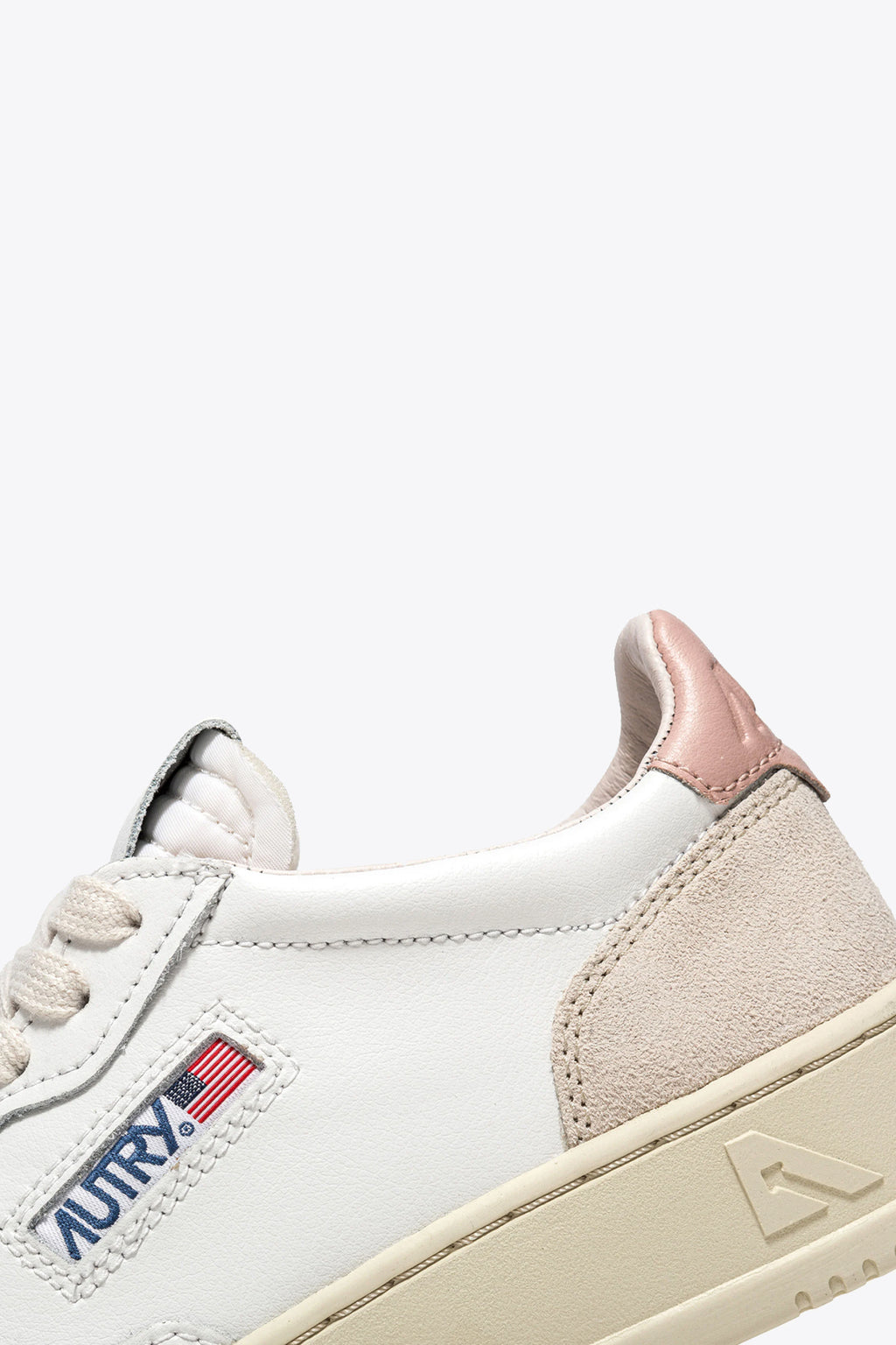 alt-image__Sneaker-bassa-in-pelle-bianca-e-suede-con-tab-rosa-cipria---Medalist