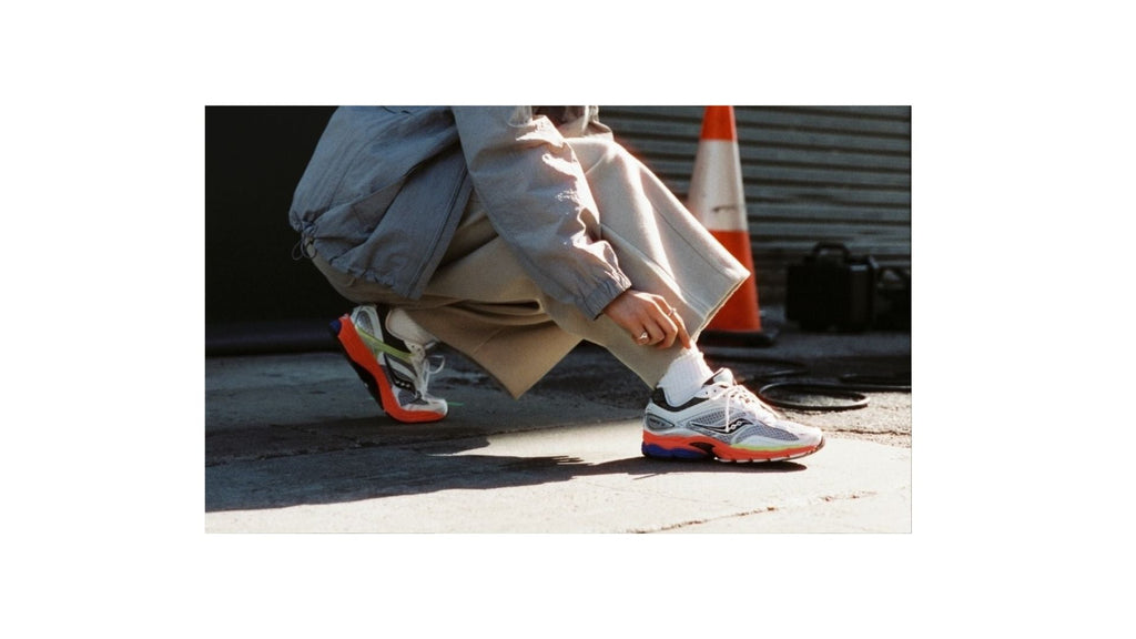 SAUCONY
