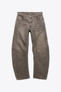 Jeans con gambe curve in denim grigio sabbiato - 
Embossed washed deep curved denim pants 