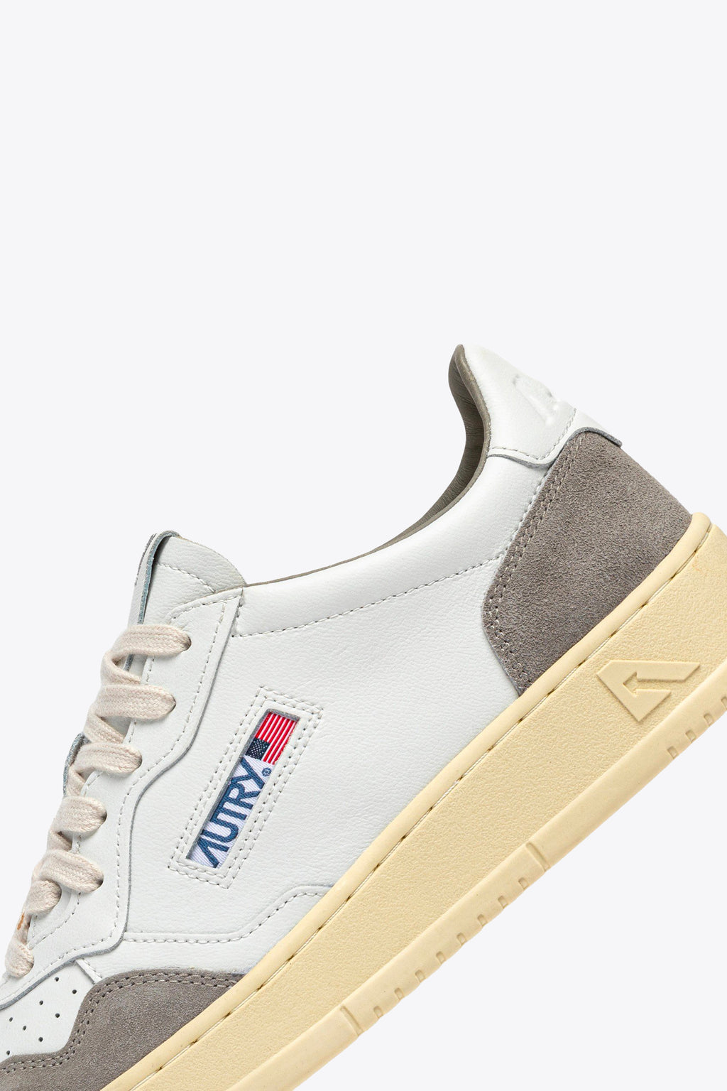 alt-image__White-leather-and-grey-suede-low-sneaker---Medalist-Low