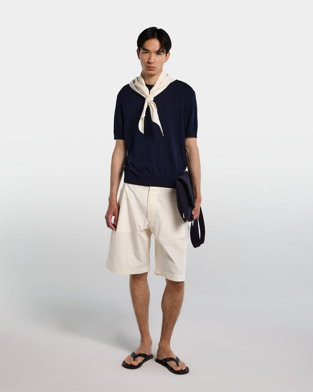 alt-image__T-shirt-blu-navy-in-maglia