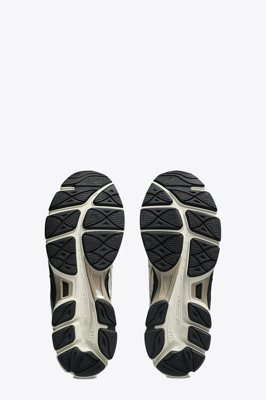 alt-image__Sneaker-bassa-in-mesh-e-pelle-panna-con-banda-nera---Asics-Gel-Nyc