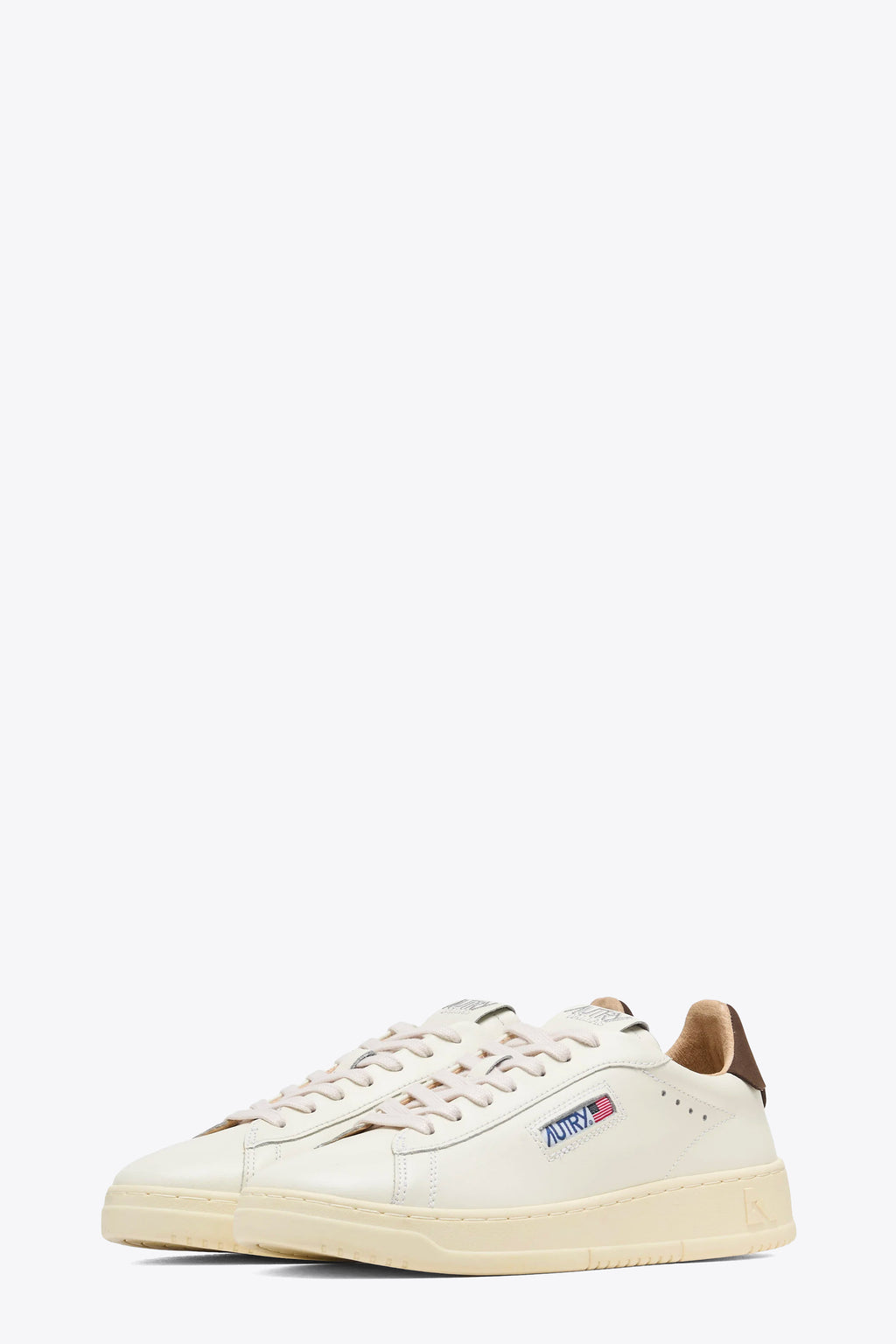 alt-image__Sneaker-bassa-in-pelle-bianca-con-tab-marrone---Dallas-Low