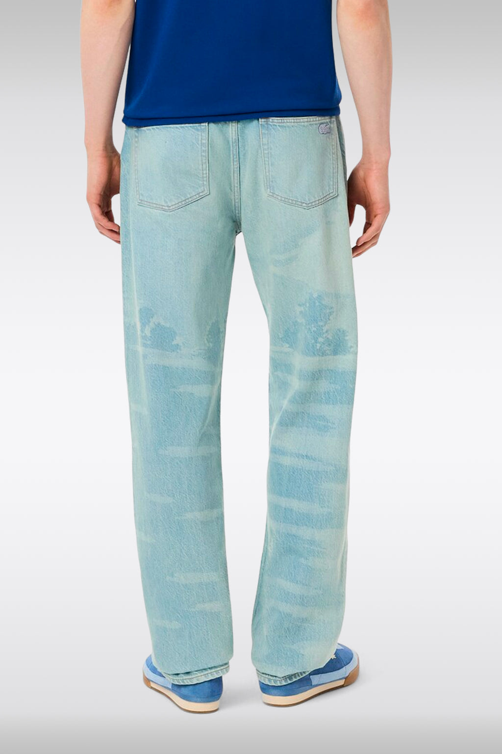 alt-image__Jeans-5-tasche-in-denim-chiaro-con-stampa-grafica