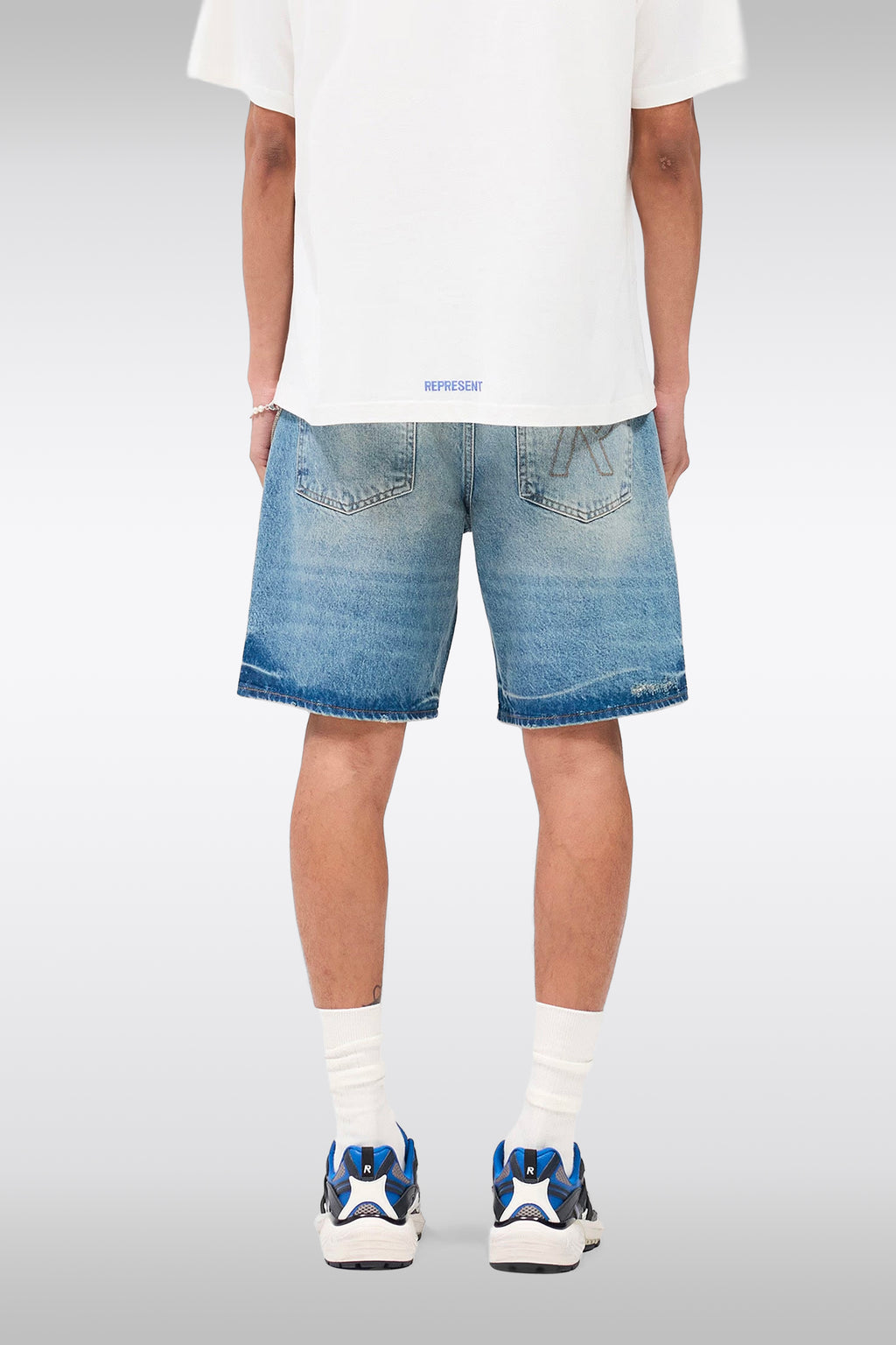 alt-image__Short-in-denim-blu-stonewashed-con-orlo-sfrangiato---Tailored-Denim-Shorts