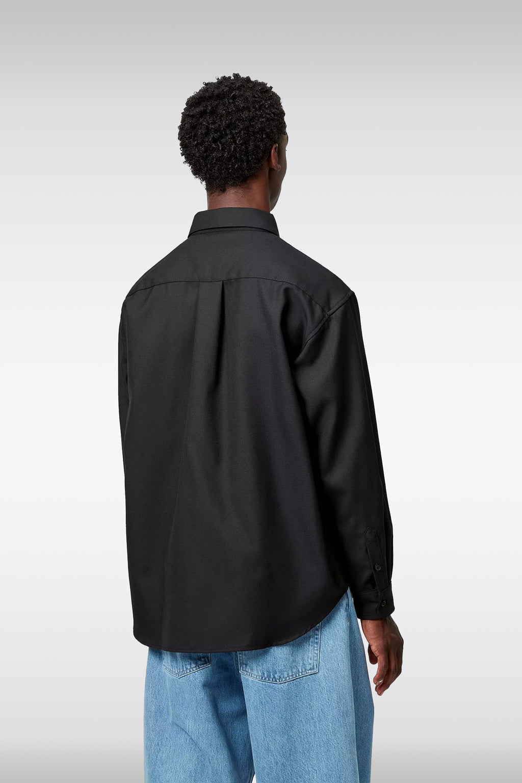 alt-image__Camicia-loose-fit-nera-in-twill-con-maniche-lunghe---L/S-Ray-Shirt