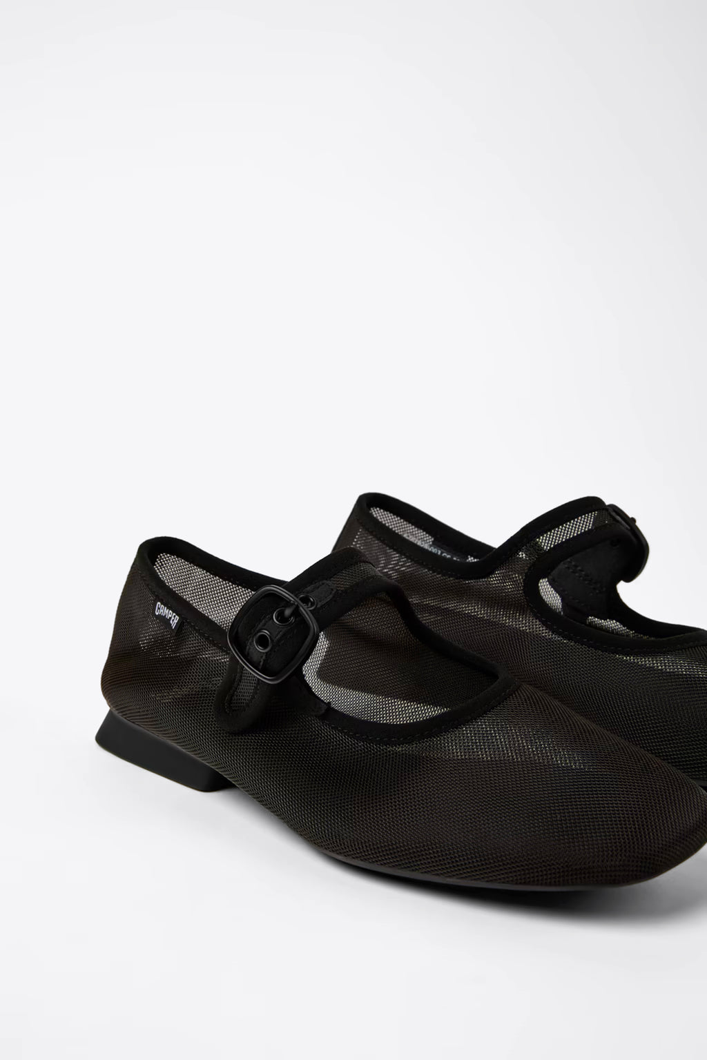 alt-image__Ballerine-nere-in-mesh-con-cinturino---Casi-Myra