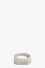 Anello in ottone color argento con logo numerico 