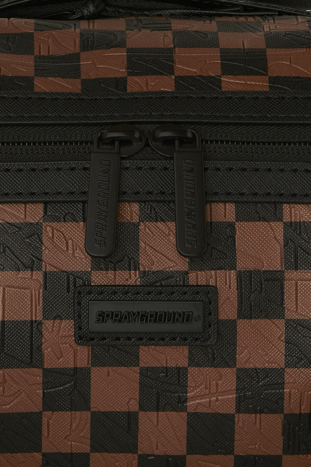 alt-image__Bauletto-in-pvc-a-scacchi-marrone-e-nero-con-bocca-shark---Check-2-Emboss-Mini-Duffle