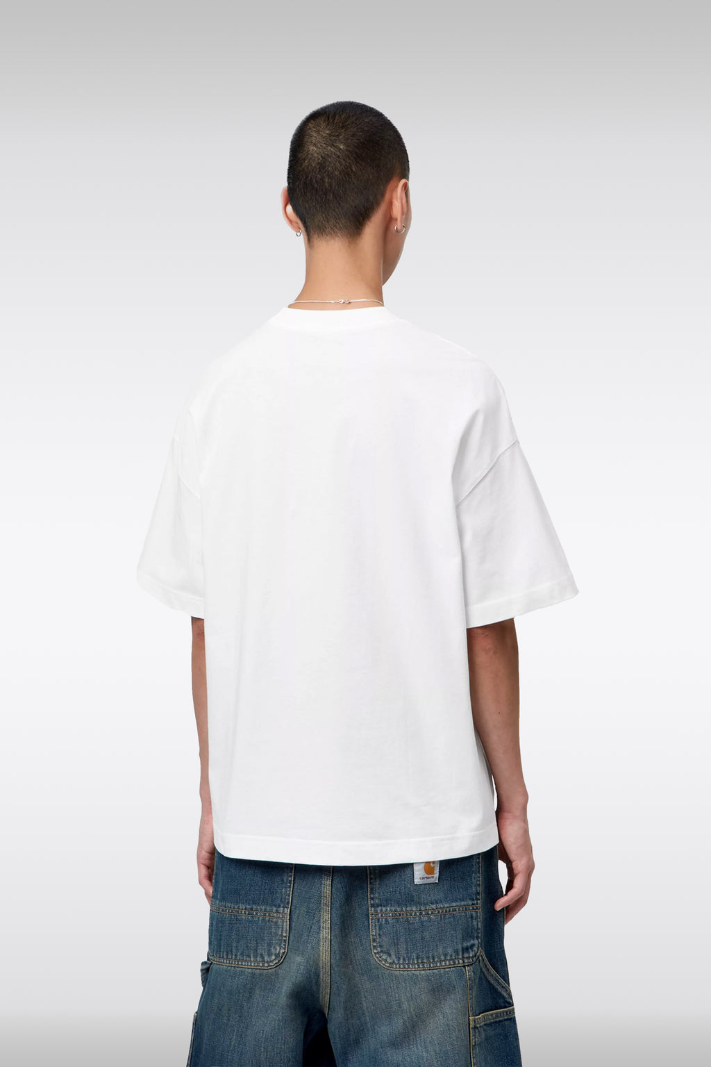 alt-image__T-shirt-boxy-fit-bianca-in-cotone-con-logo-ricamato-al-fondo---S/S-Chapter-Script-T-shirt