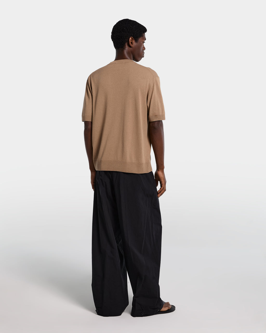 alt-image__T-shirt-in-viscosa-color-cammello